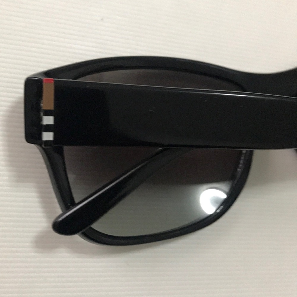 Authentic Burberry Black Sunglasses - Picture 3 of 8